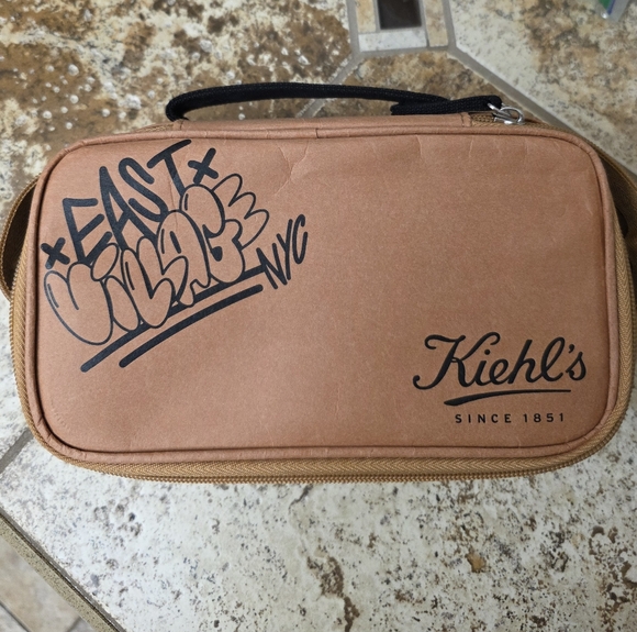 Kiehl's Brown Men's Travel Bag With Samples - Picture 1 of 11